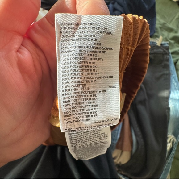 Banana Republic Bronze Cargo Joggers Size M - Picture 10 of 10